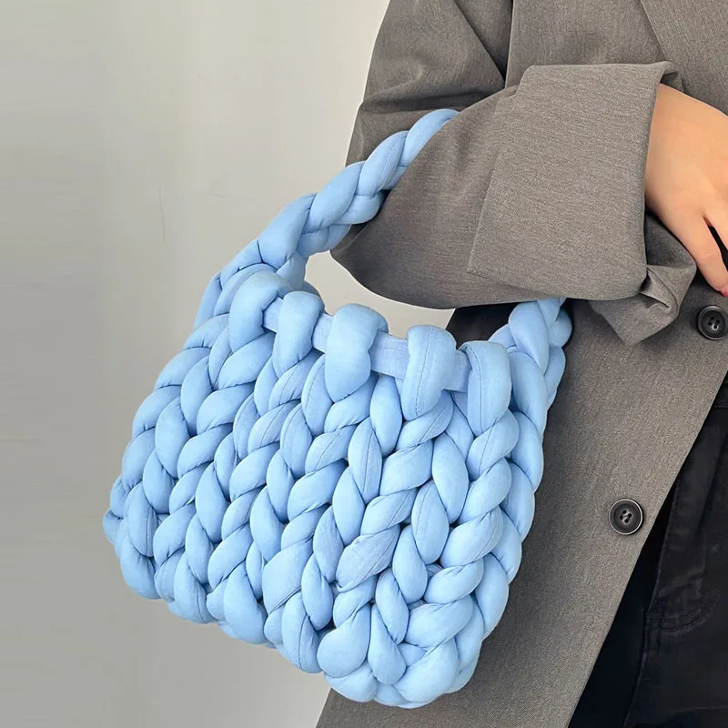 Тканая женская сумка ручной работы 2023 года, новая сумка для корейских девушек, праздничная дорожная сумка, повседневная цветная сумка-тоут Изображение 2